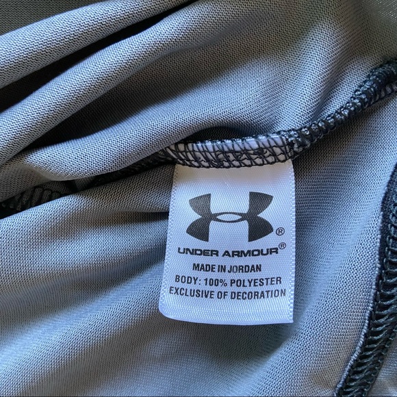 University of Chicago Men’s Under Armour Tshirt - Picture 4 of 10